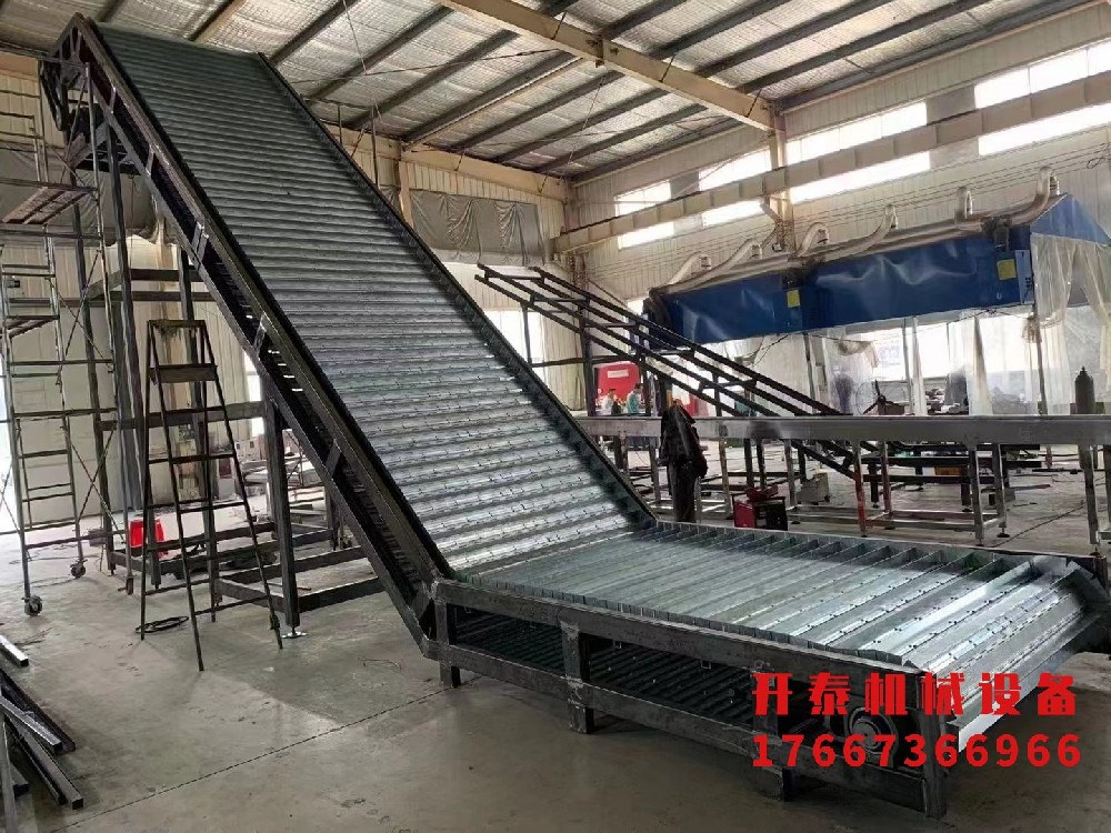 輸送機(jī)